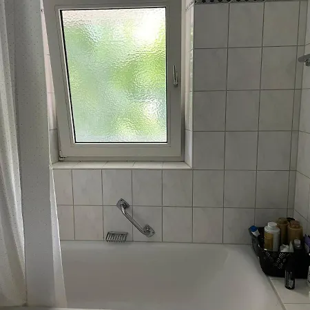 Private Sunny With Balkony In Bogenhausen